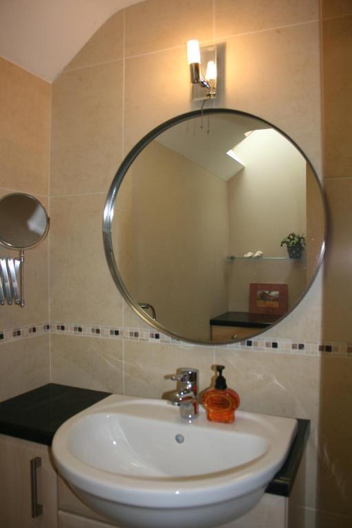 Hector'S Barn Apartments At Rosewood House Taunton Bilik gambar